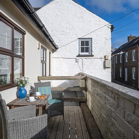 The Boathouse For Two, St Davids, Garage Parking 빌라 외부 사진